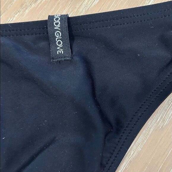 Body Glove, SMOOTHIES BIKINI SWIM BOTTOM - BLACK, Size Medium, NWT - Picture 6 of 7